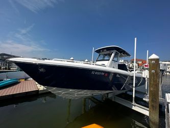 31' Everglades 2012 Yacht For Sale
